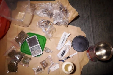 (FOTO) Pao diler u Beogradu: Pronađena ogromna količina droge i 20.000 evra!