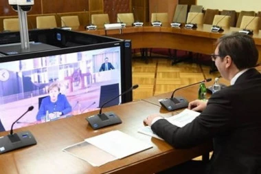 (FOTO) Video-sastanak Vučića i Merkelove u toku, pogledajte kako to izgleda!