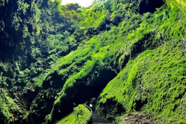 Putovanje u srce pakla: Vulkanska pećina koja nikoga ne ostavlja ravnodušnim
