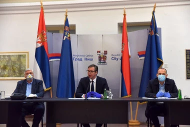 (VIDEO) Vučić u Nišu: Srbija je uz vas!