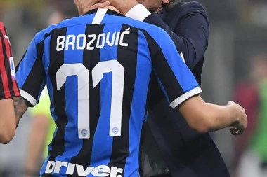 Brozović se vratio u Milano!
