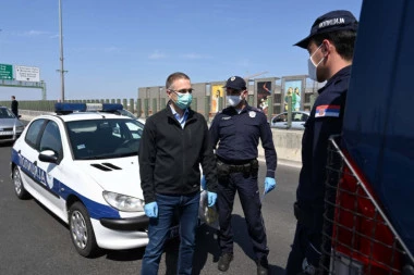 Stefanović pohvalio rad beogradske policije: Brze akcije su pokazale da treba da imamo potpuno poverenje u naše policajce