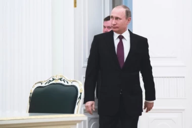 Putin: Situacija i dalje komplikovana, ali se infekcija ipak smanjuje
