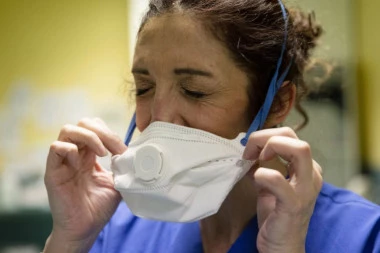 ALARMANTNO: U užičkoj bolnici trenutno 316 pacijenata, 15 osoba na respiratorima