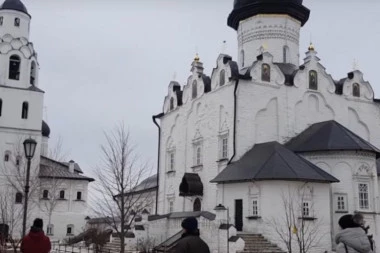 (VIDEO) NEVEROVATNO! Ruski grad koji je sagrađen za 4 nedelje, bez ijednog eksera!
