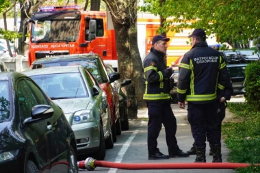 BRUKA! Tuđa nesreća kao igračka: SZS sramno zloupotrebio požar u objektima Vojske Srbije!