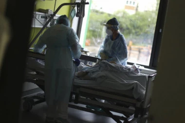 Bolnice u Zrenjaninu se pune enormnom brzinom, kapaciteta sve manje