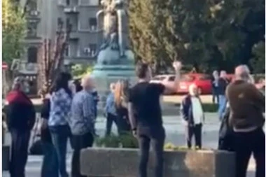 (VIDEO) "AU LOPOVI": Građani izneli jasan stav protiv okupljanja pristalica opozicije ispred Skupštine
