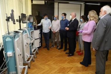 (FOTO) Naš respirator spašava bolesnike širom sveta: Srpski stručnjaci za mesec dana napravili vrhunsku mašinu