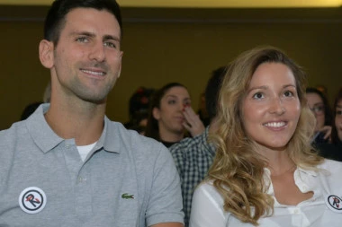 (FOTO) Novak objavio sliku sa naslednicom, a fanovima je postavio jedno važno pitanje