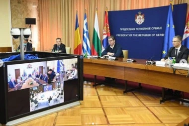 Vučić počeo video sastanak sa premijerima iz regiona: Glavna tema otvaranje granica