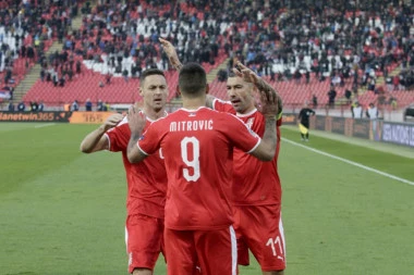 (VIDEO) Premijer liga se poklonila Srbima: Englezi pamte neverovatne golove naših majstora!