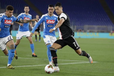 Juventus pao posle penala: Napoli osvojio Kup Italije, Maksimović strelac sa bele tačke!