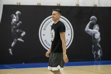 NAJAVLJUJE VELIKE STVARI: Bogdanović optimističan pred nastavak sezone u NBA