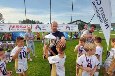 (FOTO) Ulaganje u mladost - najbolja definicija Sportskog saveza Srbije!