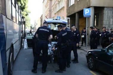 Žandarmerija stigla u Novi Pazar: Policajci raspoređeni na više lokacija