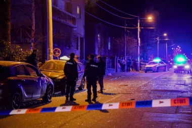 Tragedija u Novom Sadu! Poginuo motociklista (34), devojka (33) prevezena u bolnicu