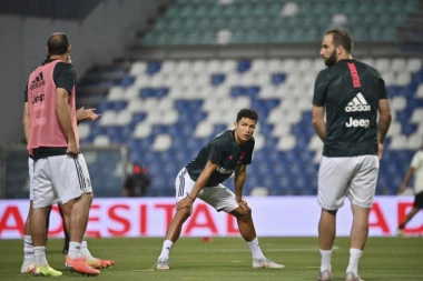 Juventus vodio pa spasavao bod, šou Danila, Đuričić strelac