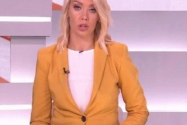 (FOTO,VIDEO) OGROMNA BUBA prošetala po bluzi voditeljke Roksande Babić usred emisije, a OVO je njena reakcija!