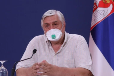 TEŠKO NAMA! Doktor Tiodorović kaže da ćemo, uprkos vakcina, još dugo nositi maske, a evo i dokle sigurno!