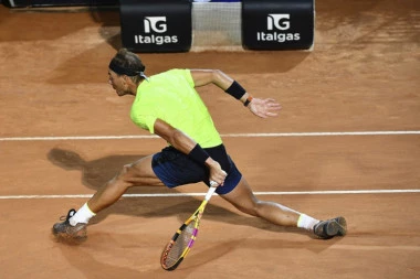 TURBO RAFA: Lajoviću ni PROMIL šanse, Nadalova STRAHOVLADA za četvrtfinale Rima!