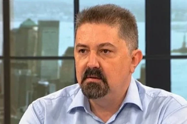 (VIDEO) SAŠA MILOVANOVIĆ ZA TV PINK: Đukanović se ne miri sa porazom, a njegove izjave su opasne i zabrinjavajuće!