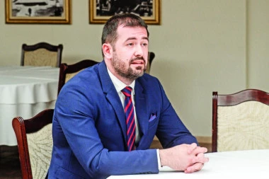 Advokat uhapšenog biznismena pretio uredniku Srpskog telegrafa