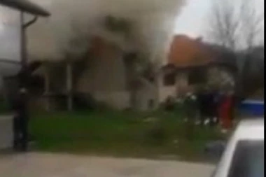(VIDEO) Prijepoljac koji je izgoreo u požaru živeo sam u kući: Komšije navode da je bio poročan čovek