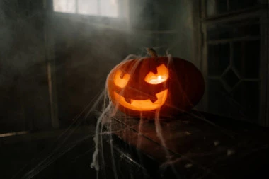 HRIŠĆANSKI ILI PAGANSKI PRAZNIK? Halloween postoji od DAVNINA, a o njegovom poreklu postoji VIŠE teorija!