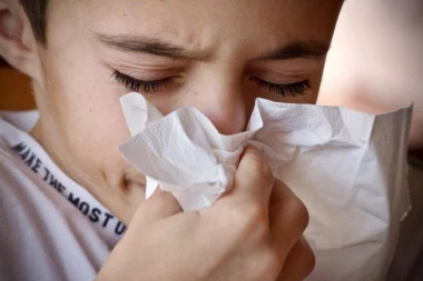 NE ZANEMARUJTE OVE SIMPTOME! U toku je sezona prehlade i gripa, ali nisu svi isti! Pojedine infekcije zahtevaju HITNU HOSPITALIZACIJU