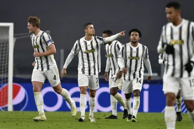 Sasuolo PROPISNO NAMUČIO Juventus, Pirlova četa nepogrešiva u 2021!