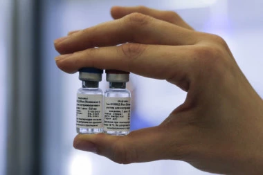 Ruske vakcine stigle u Srbiju: Dostavljeno 20 doza Sputnjika V