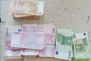 Bugari puni evra pali na Gradini! Zaplena - 210.650 evra i pola kila zlata