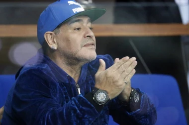 NOVE ŠOKANTNE INFORMACIJE: Maradona popio lekove koje NIJE SMEO!
