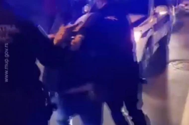 (VIDEO) Hapšenje zbog pucnjave na Karaburmi: Muškarac ima debeo dosije u policiji zbog pokušaja ubistva, krađa...