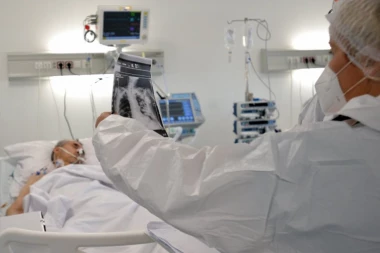 Korona odnela još jedan beli mantil: Preminuo čuveni hirurg iz Čačka