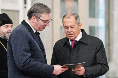 (FOTO) PUTIN: HRAM JE SIMBOL BRATSTVA SRBA I RUSA! Lavrov u Beograd doneo pismo ruskog predsednika