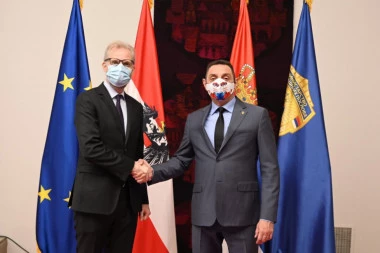 (FOTO) Vulin se sastao sa ambasadorom Austrije: Priština bi eventualno članstvo u Interpolu koristila za ucene!