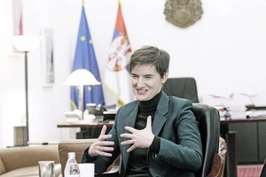 (VIDEO) HITNO! Premijerka Ana Brnabić poslala važnu poruku!