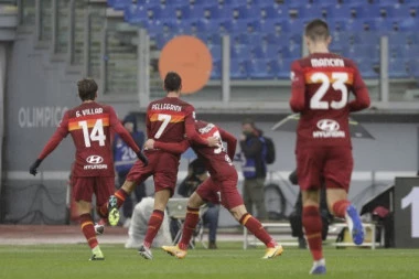 DERBI OPRAVDAO OČEKIVANJA: Ponovo kiks Intera, Roma odbranila Olimpiko u završnici utakmice za slavlje roso-nera!