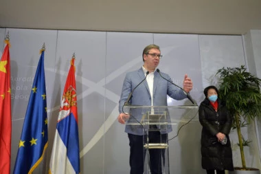 (FOTO, VIDEO) Vučić: Imaćemo 5,6 vakcina do jula meseca, najviše u Evropi