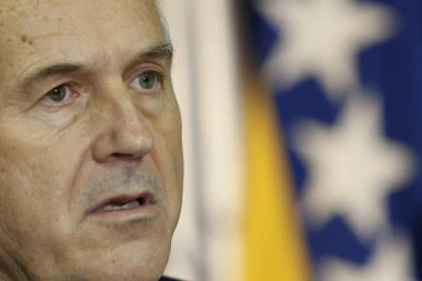 INCKO OTKRIO NAKON OSTAVKE: Dejtonski sporazum NE predviđa MIRAN razlaz u Bosni!