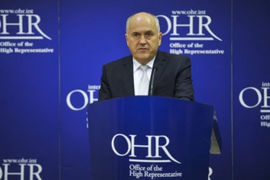 SRBOMRZAC ZAVRŠIO KARIJERU: Incko podneo ostavku, oglasio se i Dodik