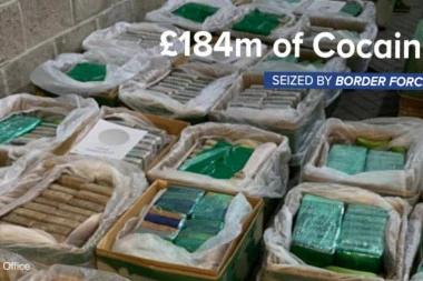 JEDNA OD NAJVEĆIH ZAPLENA U ISTORIJI VELIKE BRITANIJE: Policija otkrila više od 2 tone kokaina! Droga nađena među bananama