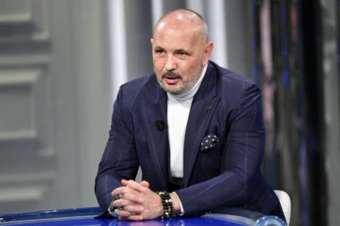 (VIDEO) MIHAJLOVIĆ "PONIZIO" GOLMANE BOLONJE: Siniša pokazao da je i dalje majstor slobodnjaka!