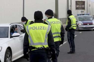 OVO MORATE PROČITATI: Bosanac uhvaćen u krađi odeće u Austriji, a šta su otkrili u njegovom automobilu je neverovatno!