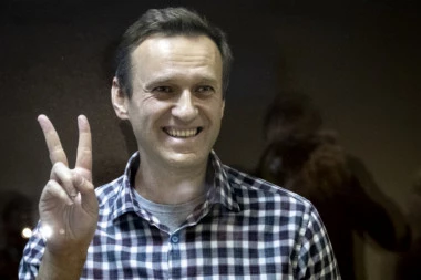 OBJAVLJEN SNIMAK IZ ZATVORSKE KOLONIJE: Da li je ovo ključni dokaz da je Aleksej Navaljni likvidiran? (VIDEO)