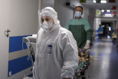 KOSMET U DEFICITU SA MEDICINSKIM OSOBLJEM: Za 7 meseci KiM napustilo 400 sestara, ALARMANTNO JE!