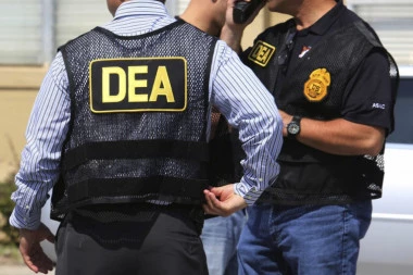 DEA podržava borbu protiv organizovane trgovine drogom u Severnoj Makedoniji