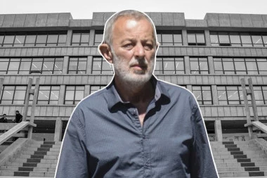 ODLOŽENO SUĐENJE MIKI ALEKSIĆU: Ispred Palate pravde mu dobacivali, "silovatelj, silovatelj"